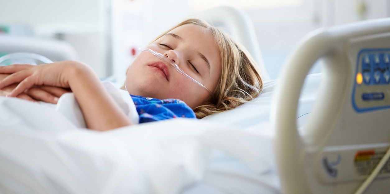 Comorbilidades y Traslado Hospitalario Elevan el Riesgo de Infecciones Respiratorias Graves en Niños Hospitalizados Imágen de portada