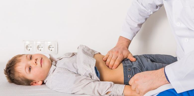 Estudio nacional revela alta tasa de reingresos a los 3 años tras reparación de hernia diafragmática congénita Imágen de portada